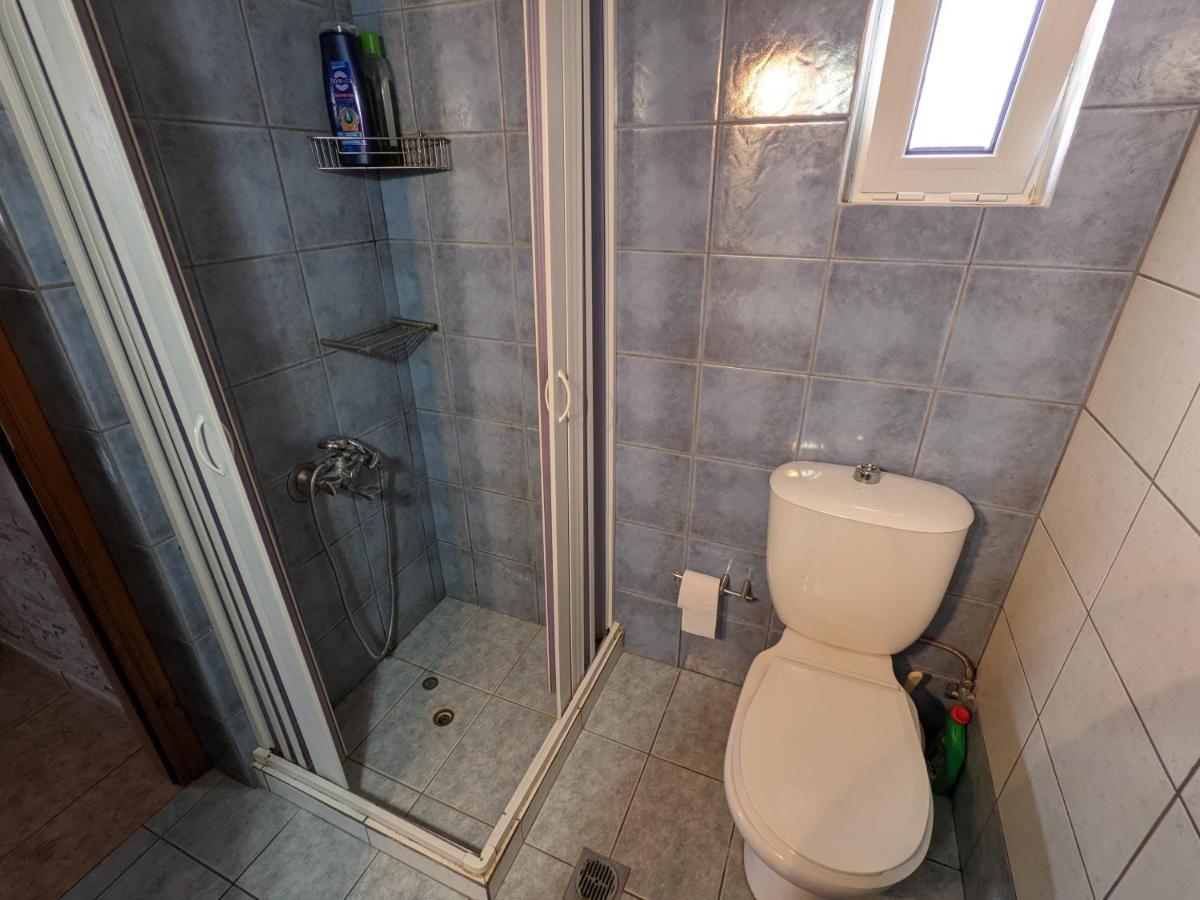 Modern 1-Bedroom With Bbq & Roof Garden Near Beach 斯塔罗斯 外观 照片