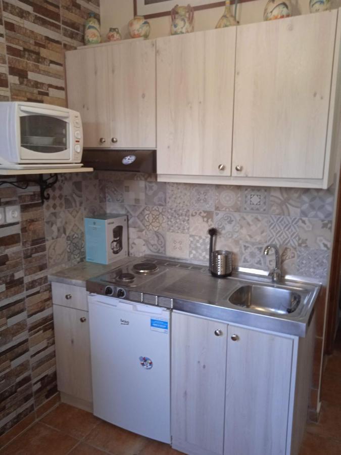 Modern 1-Bedroom With Bbq & Roof Garden Near Beach 斯塔罗斯 外观 照片